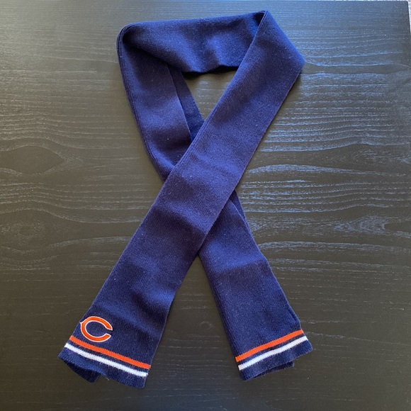 Chicago Bears Scarf - Picture 2 of 4